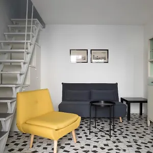 https://moderno-appartamento-in-fondazione-prada.italymilanhotels.net